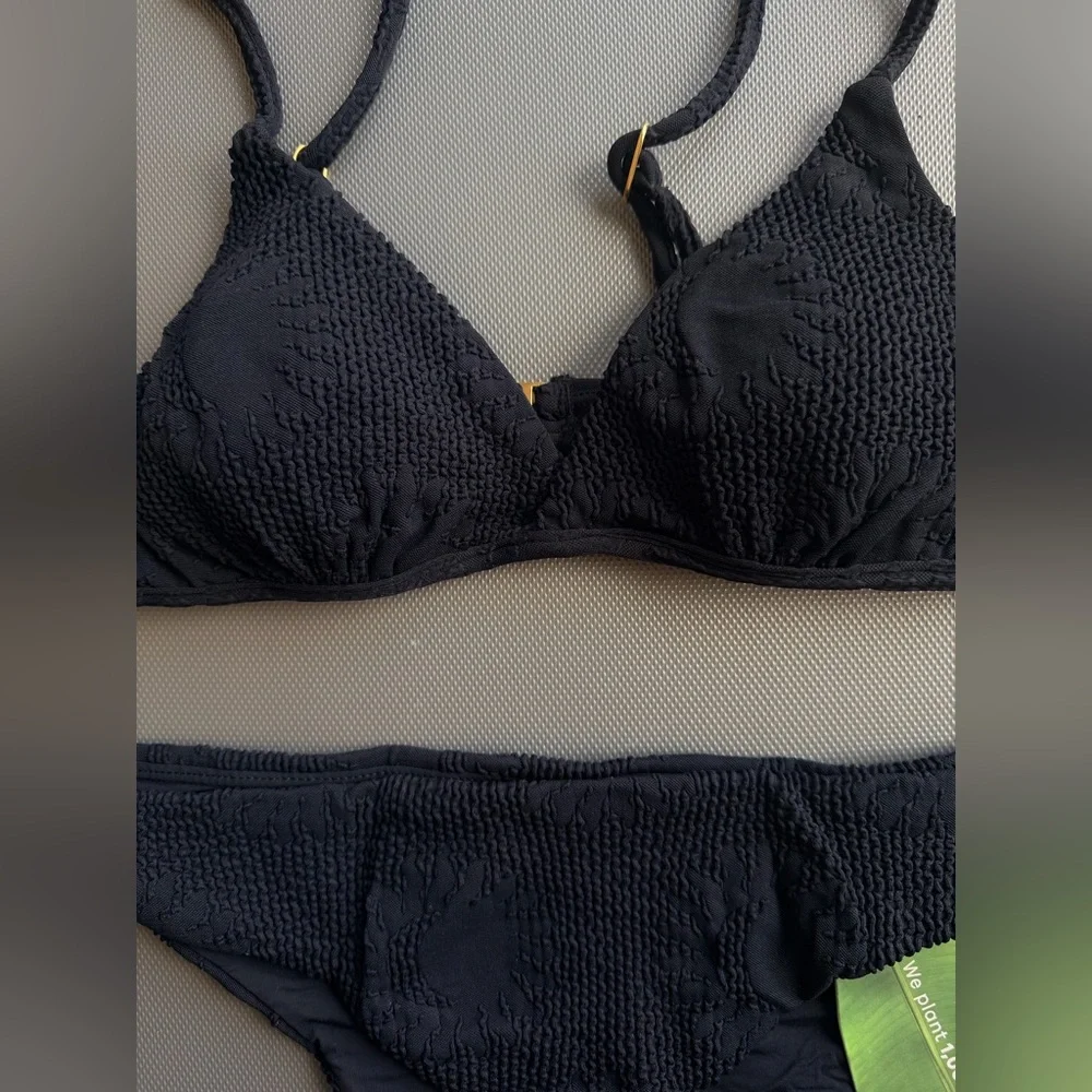 FARM RIO BLACK SUNNY BIKINI TOP AND BOTTOM SET